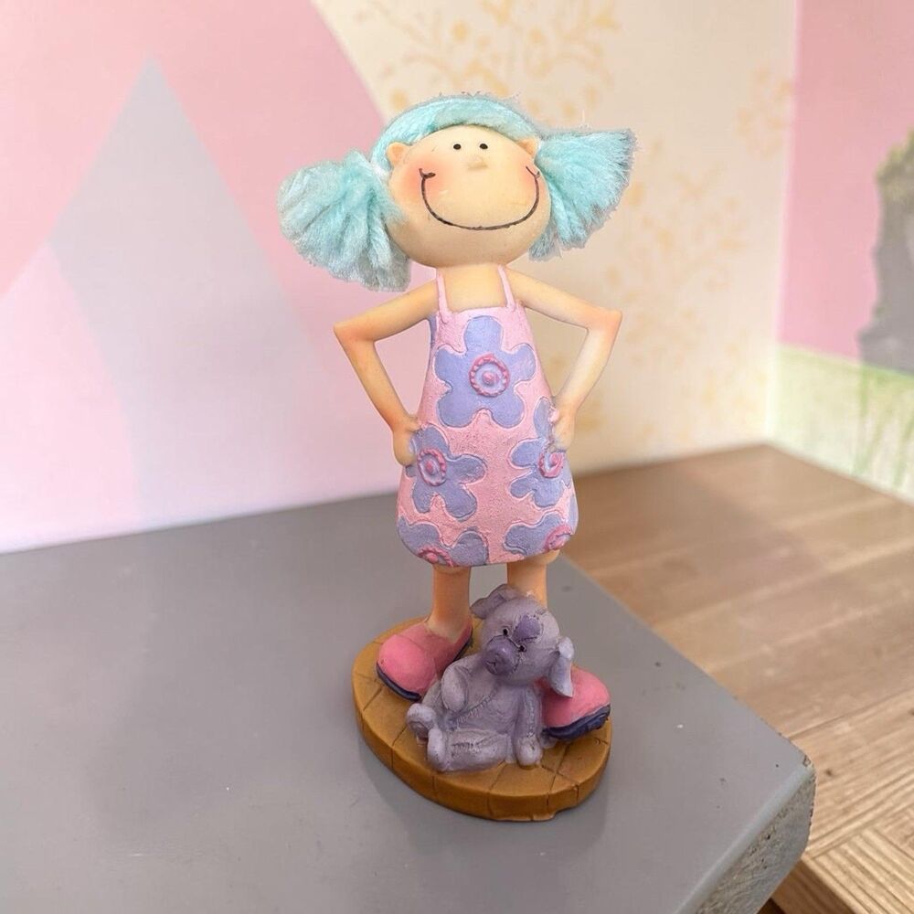 K's Collection "Happy Girl"  Flower Power Resin Figurine with Purple VTG 6”
